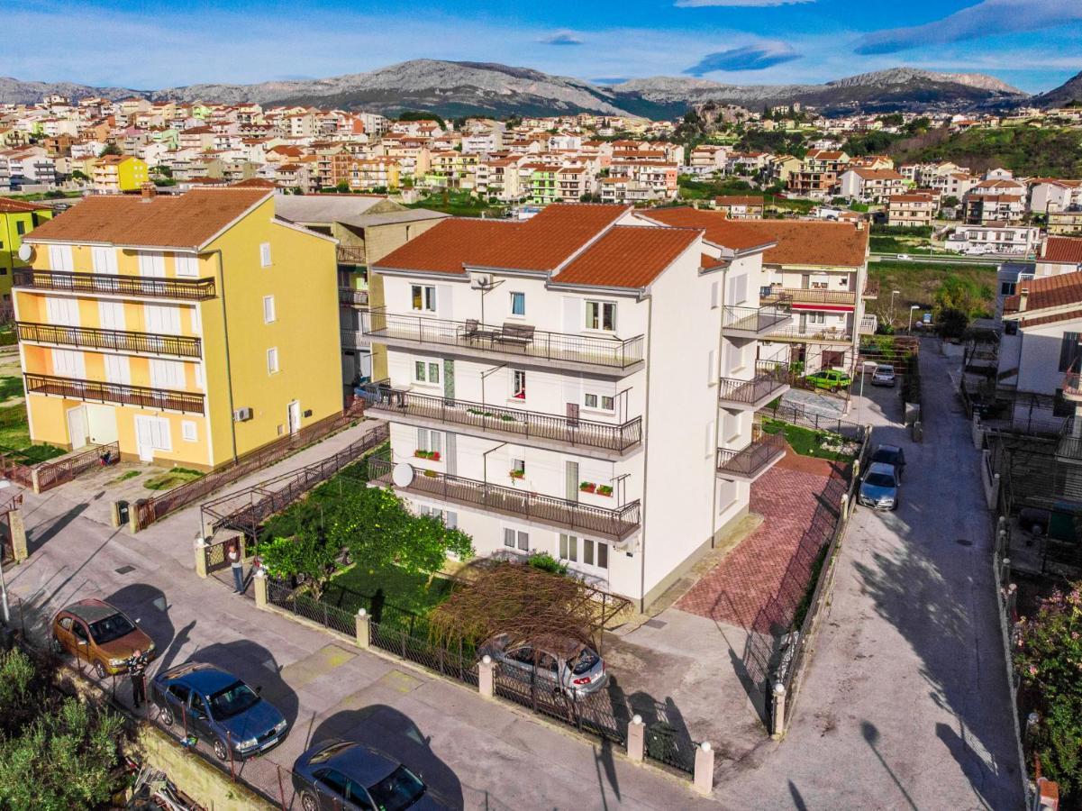 Apartments Mihael Split Exterior photo
