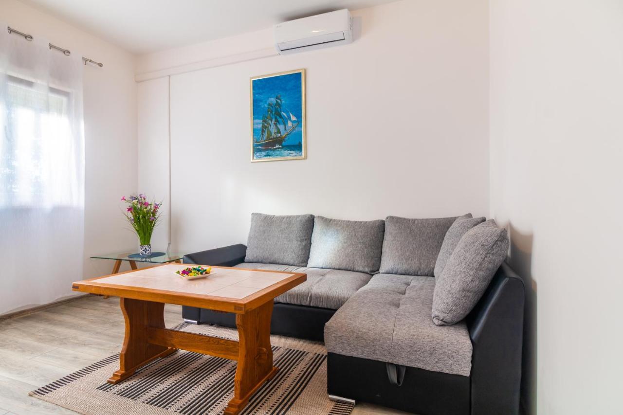 Apartments Mihael Split Exterior photo